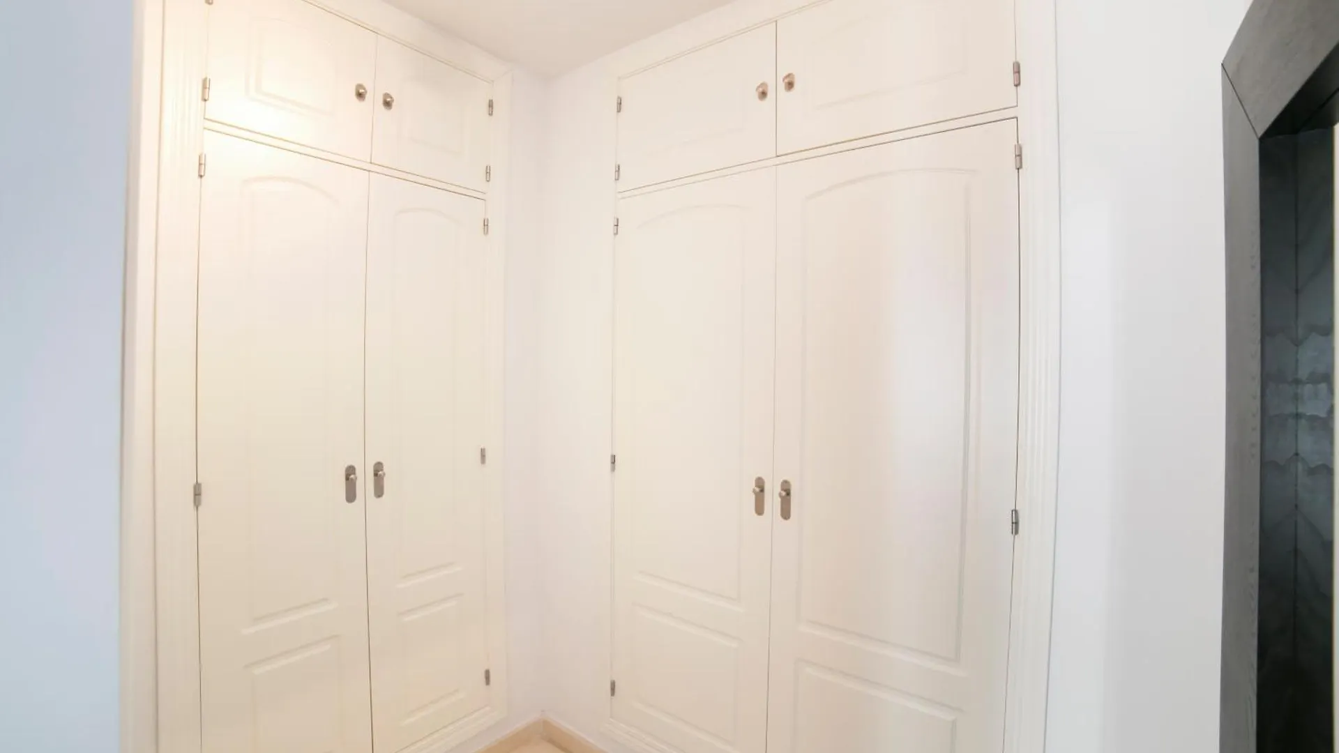 Apartamentos Salamanca Малага Апартаменты